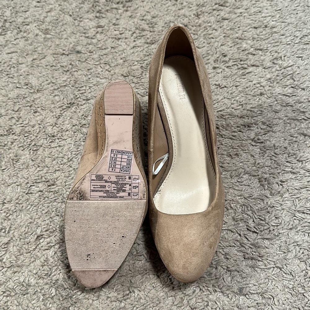 Wedges - Picture 2 of 2
